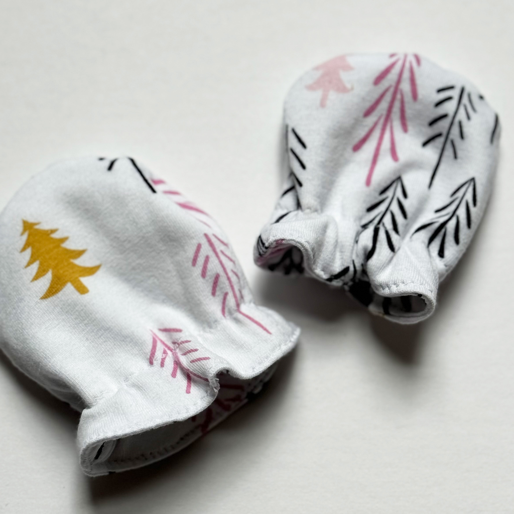 Reversible No Scratch Mittens